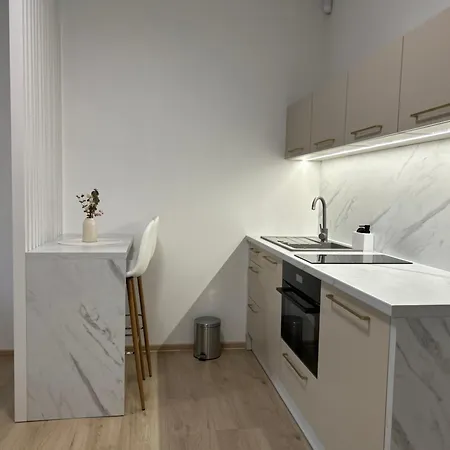 Ar Queen Island Apartment Košice